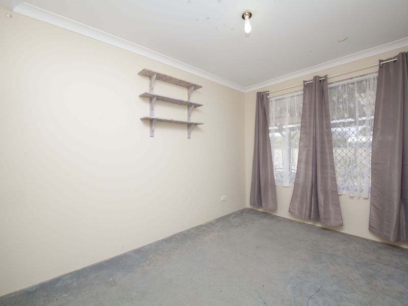 18 Candish Grove, Seville Grove WA 6112