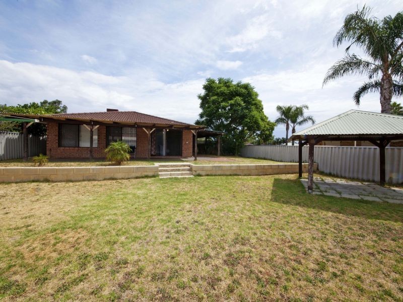 18 Candish Grove, Seville Grove WA 6112