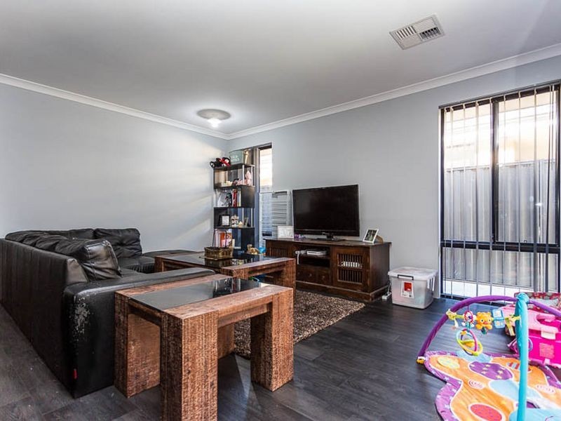 7 Peridot Parkway, Byford WA 6122