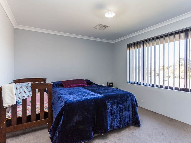 7 Peridot Parkway, Byford WA 6122
