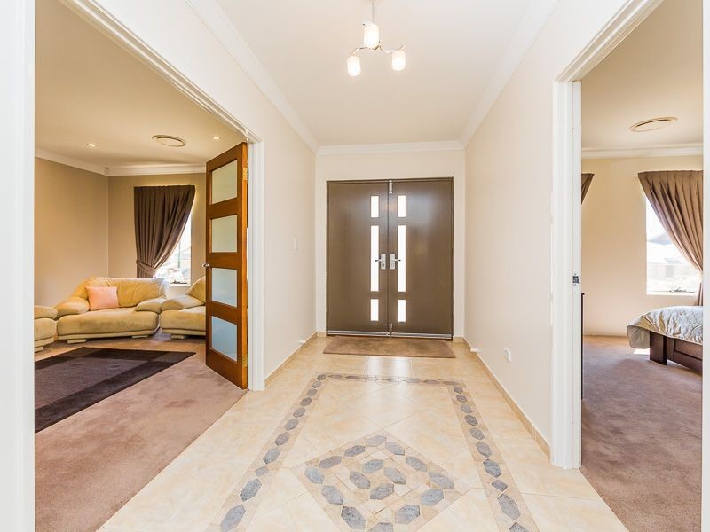 7 Gadd Avenue, Darling Downs WA 6122
