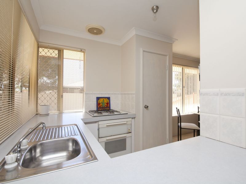 58 Strawberry Drive, Seville Grove WA 6112