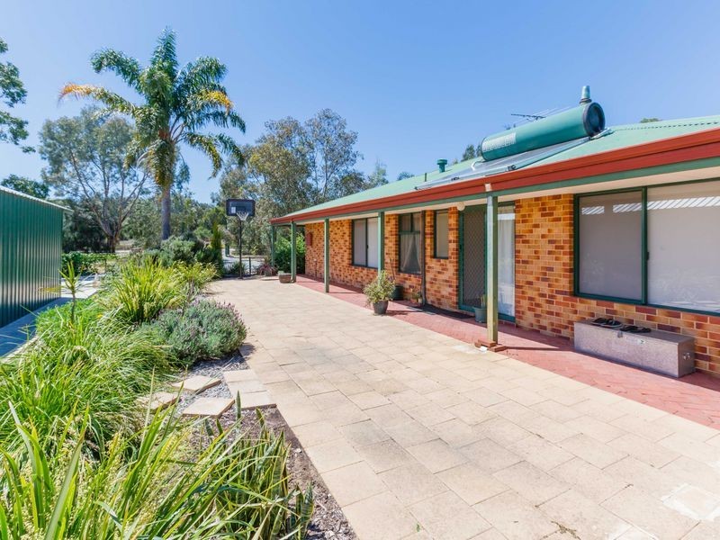278 Hall Road, Serpentine WA 6125
