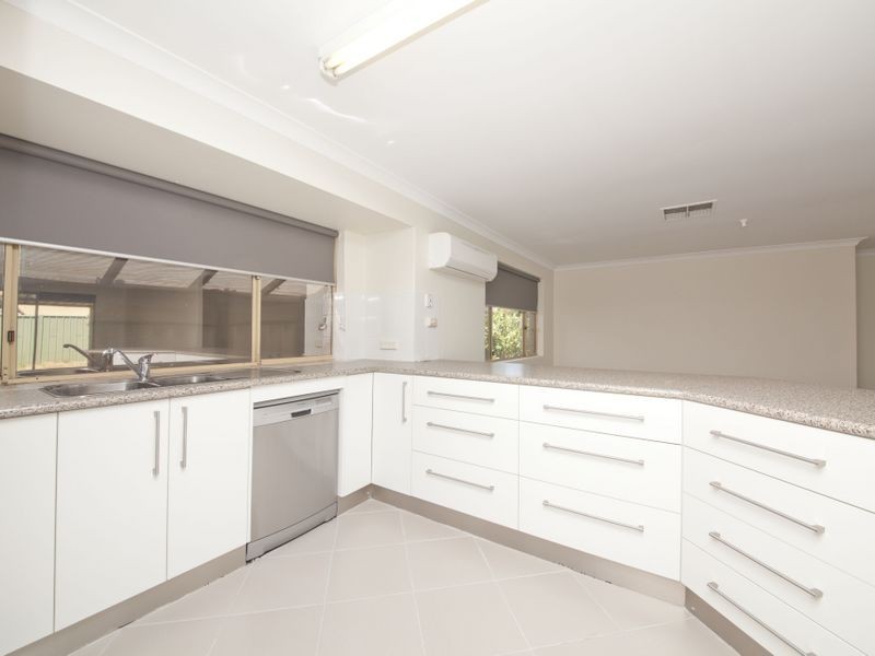 11 Ardross Street, Seville Grove WA 6112