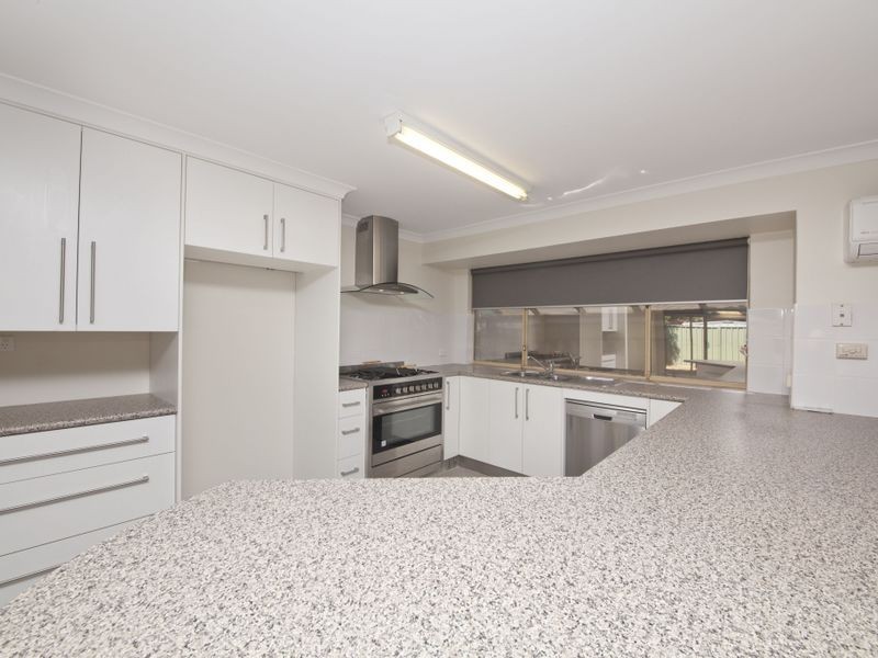 11 Ardross Street, Seville Grove WA 6112