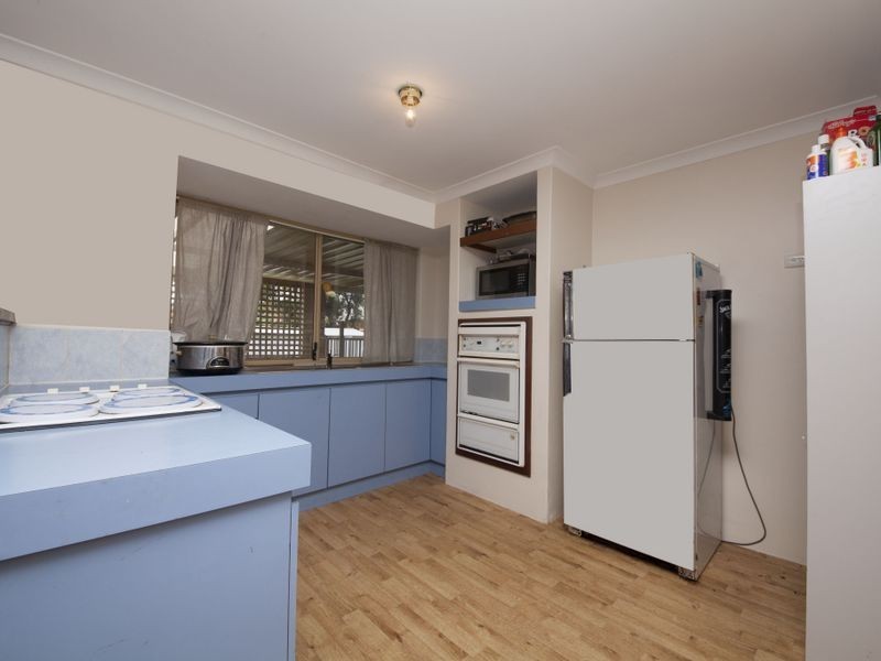 110 Riverside Lane, Seville Grove WA 6112