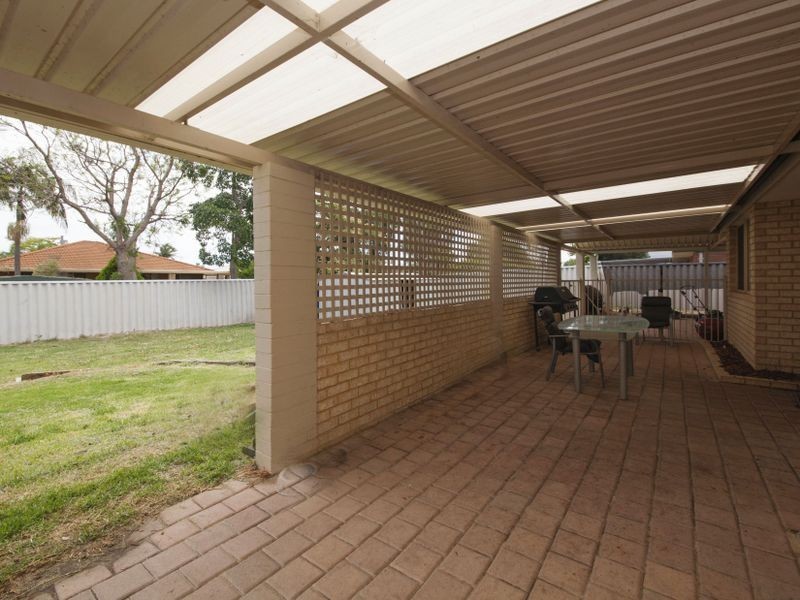 110 Riverside Lane, Seville Grove WA 6112