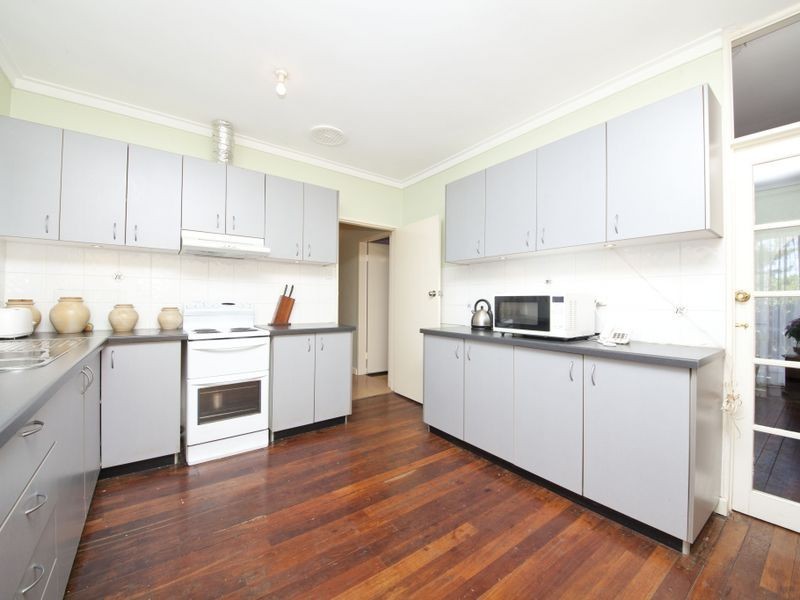 18 Brigalow Way, Armadale WA 6112