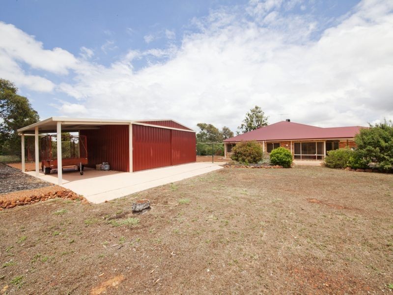 26 Powderbark Close, Jarrahdale WA 6124