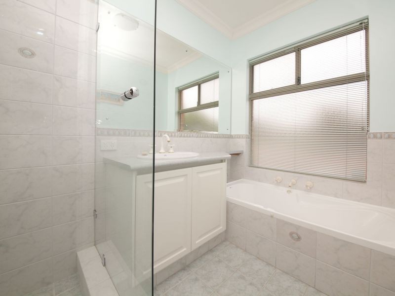 26 Powderbark Close, Jarrahdale WA 6124