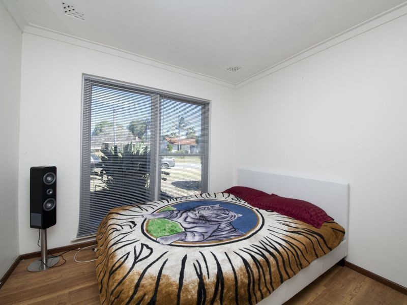 5 Kari Court, Camillo WA 6111