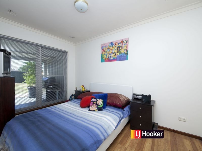 5 Kari Court, Camillo WA 6111