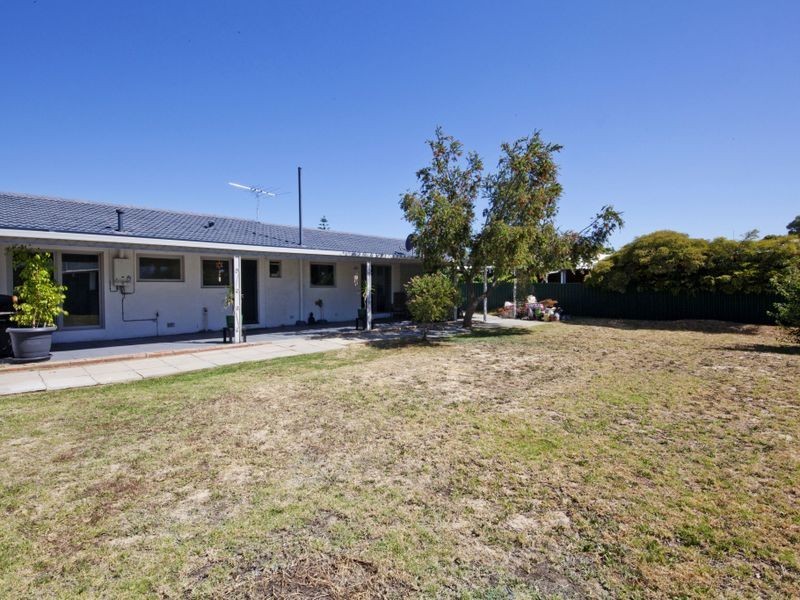 5 Kari Court, Camillo WA 6111