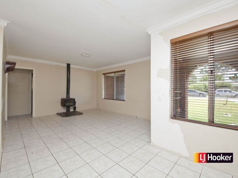 9 Elanora Road, Armadale WA 6112