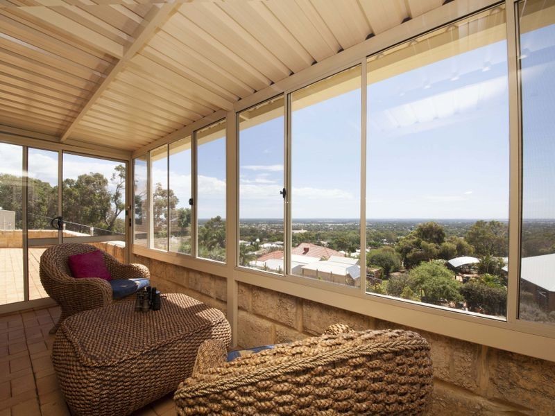 8 Rise Court, Mount Richon WA 6112