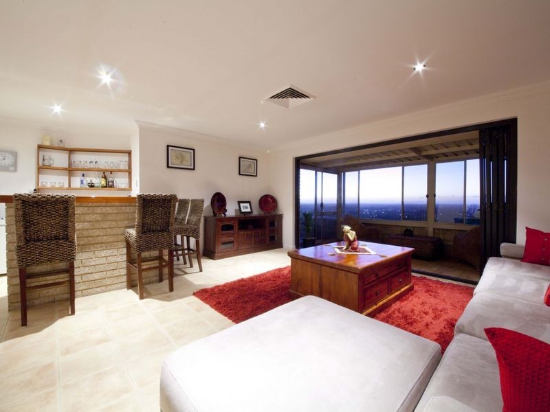 8 Rise Court, Mount Richon WA 6112