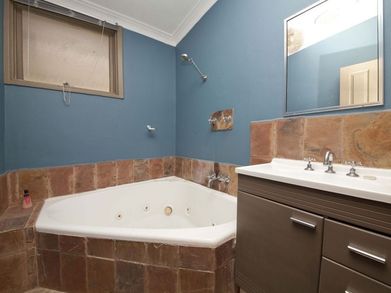 68 Angelo Street, Armadale WA 6112