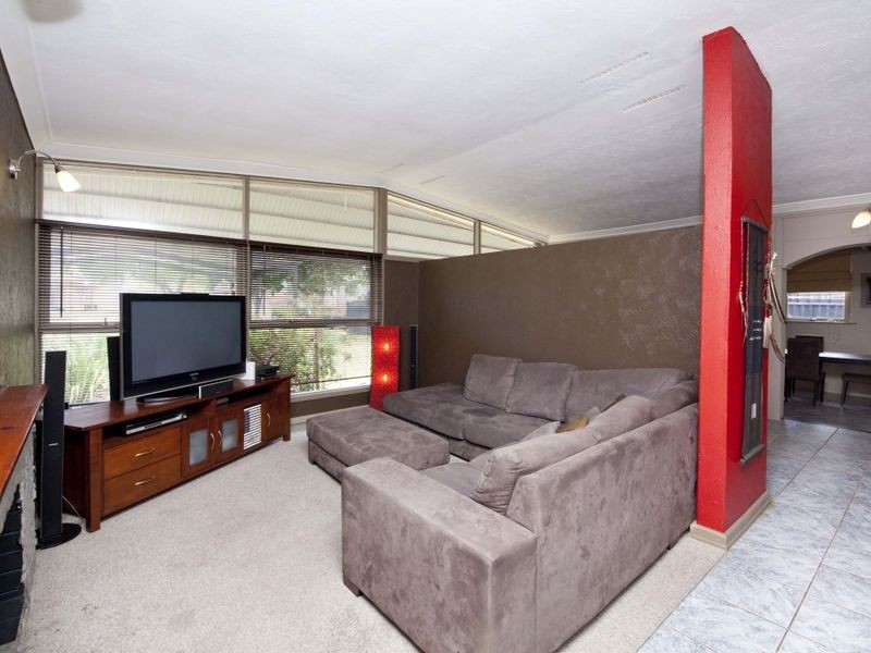 68 Angelo Street, Armadale WA 6112