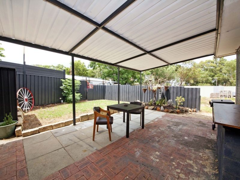 68 Angelo Street, Armadale WA 6112