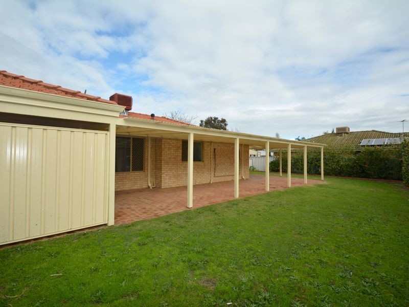 56 Chisholm Circle, Seville Grove WA 6112