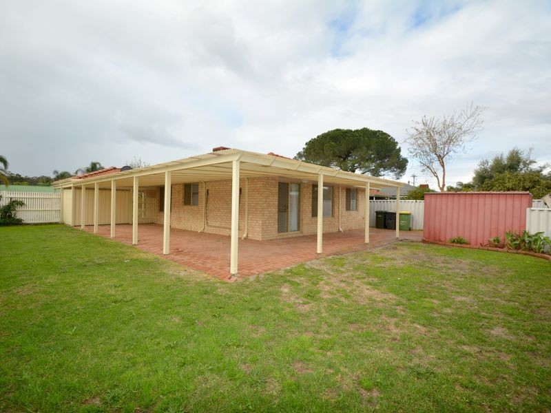 56 Chisholm Circle, Seville Grove WA 6112