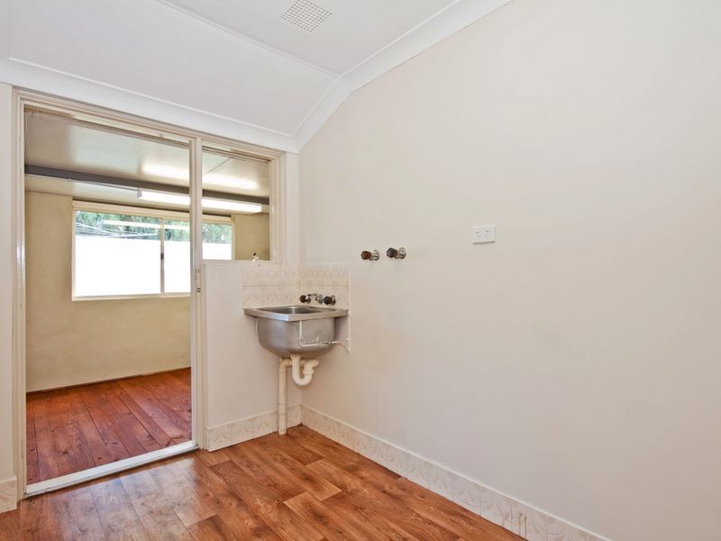 10 Cheritons Place, Armadale WA 6112