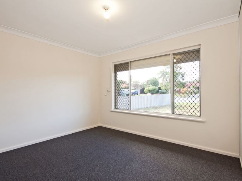 10 Cheritons Place, Armadale WA 6112