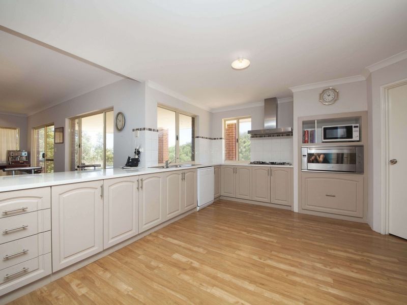 5 Henry George Close, Darling Downs WA 6122