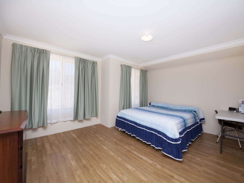 5 Henry George Close, Darling Downs WA 6122