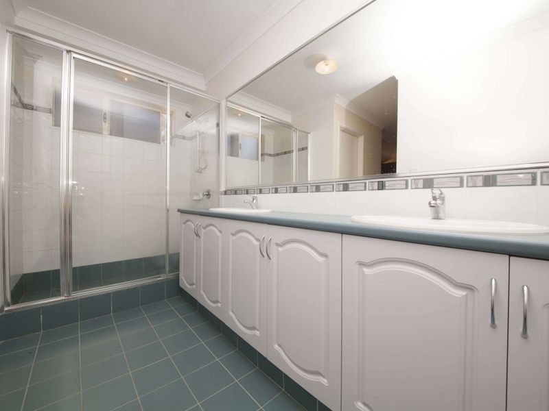 5 Henry George Close, Darling Downs WA 6122