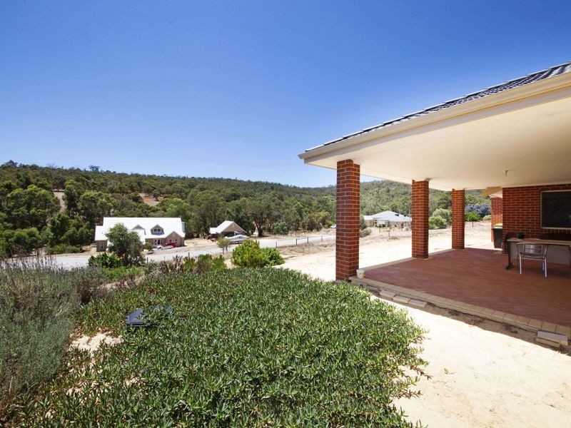 5 Henry George Close, Darling Downs WA 6122