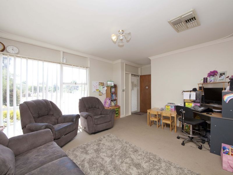 34 Galliers Avenue, Armadale WA 6112