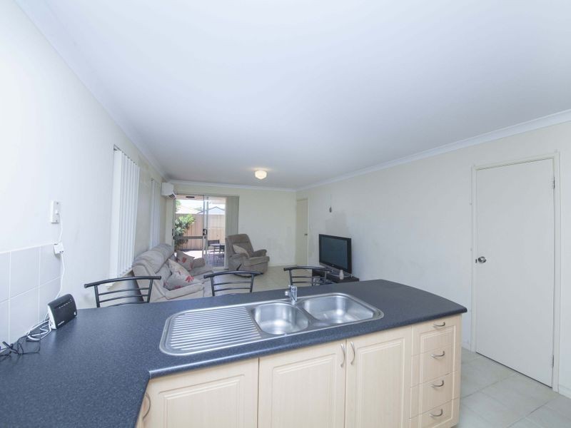 8/51 Braemore Street, Seville Grove WA 6112