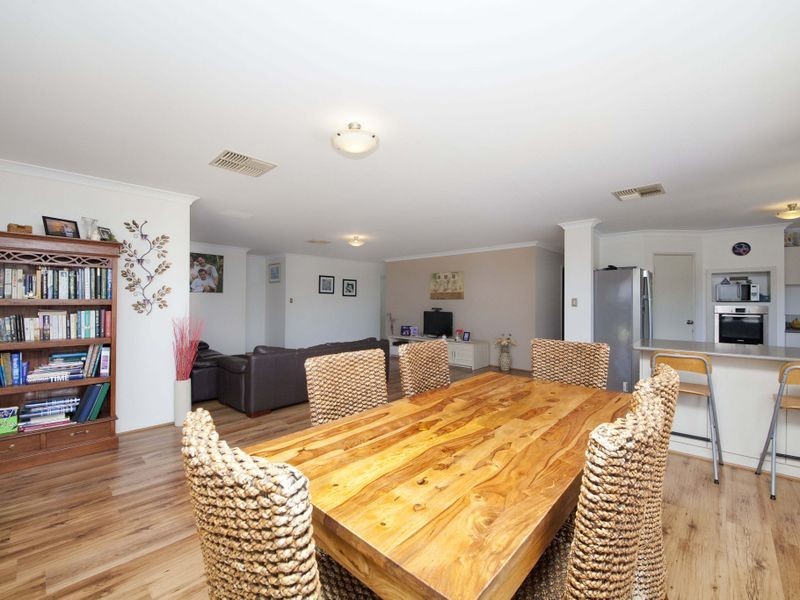 1 Peach Way, Darling Downs WA 6122