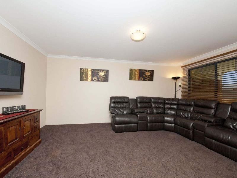 1 Peach Way, Darling Downs WA 6122