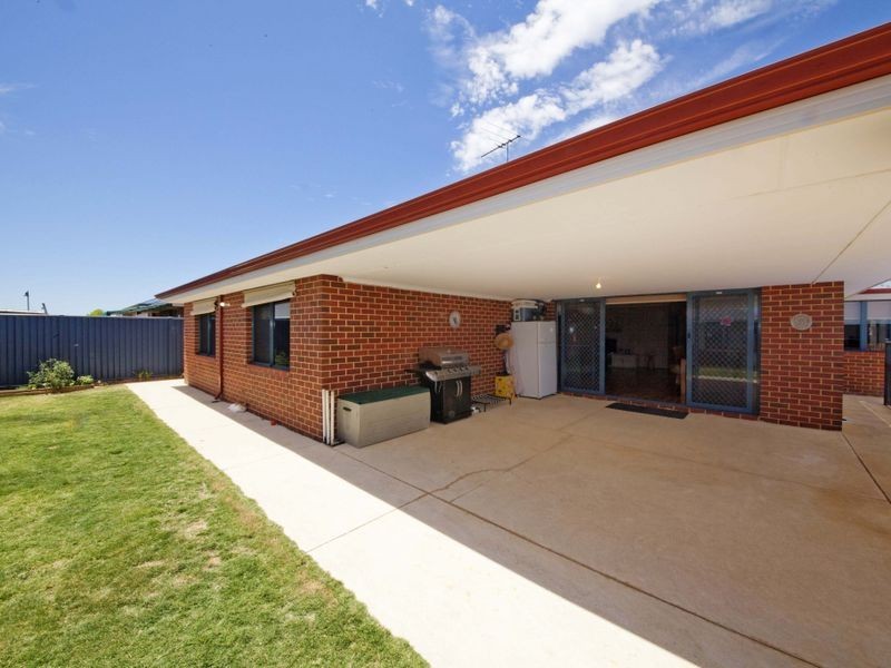 1 Peach Way, Darling Downs WA 6122