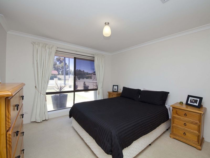 18 Cosgrove Court, Seville Grove WA 6112