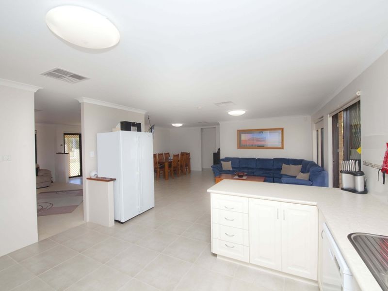 18 Cosgrove Court, Seville Grove WA 6112