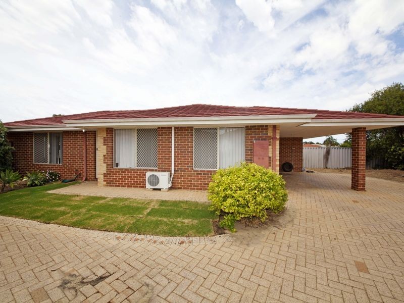 2/11 Wellington Street, Queens Park WA 6107