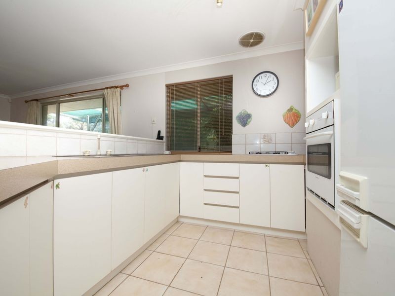 24 Bray Street, Kelmscott WA 6111