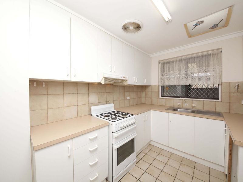 6 Stott Close, Armadale WA 6112