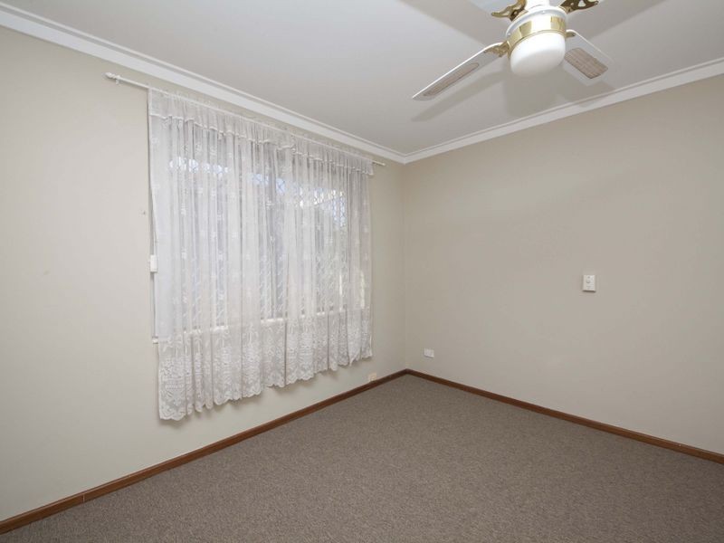 6 Stott Close, Armadale WA 6112