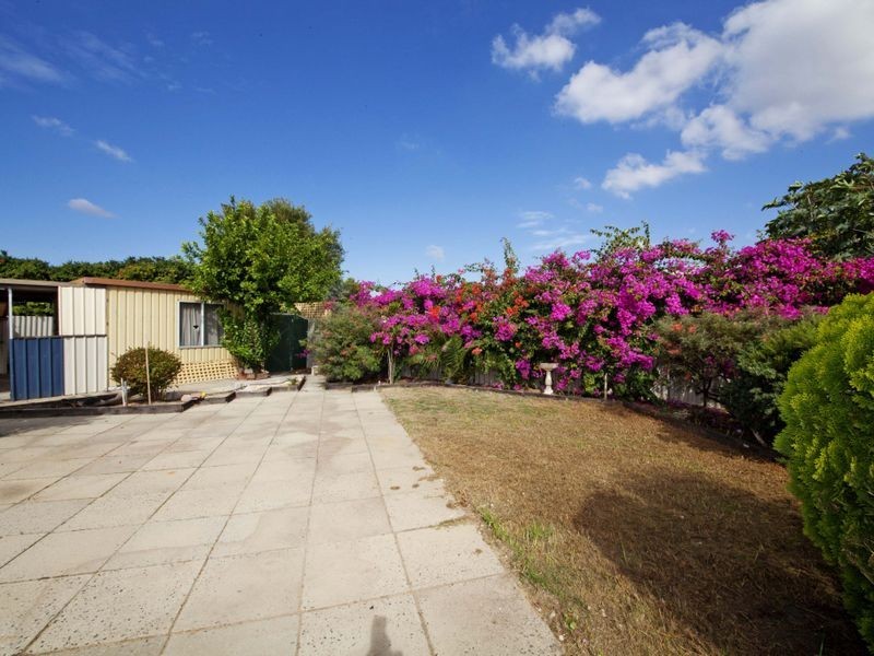 6 Stott Close, Armadale WA 6112