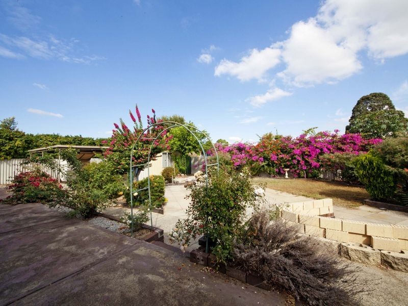 6 Stott Close, Armadale WA 6112