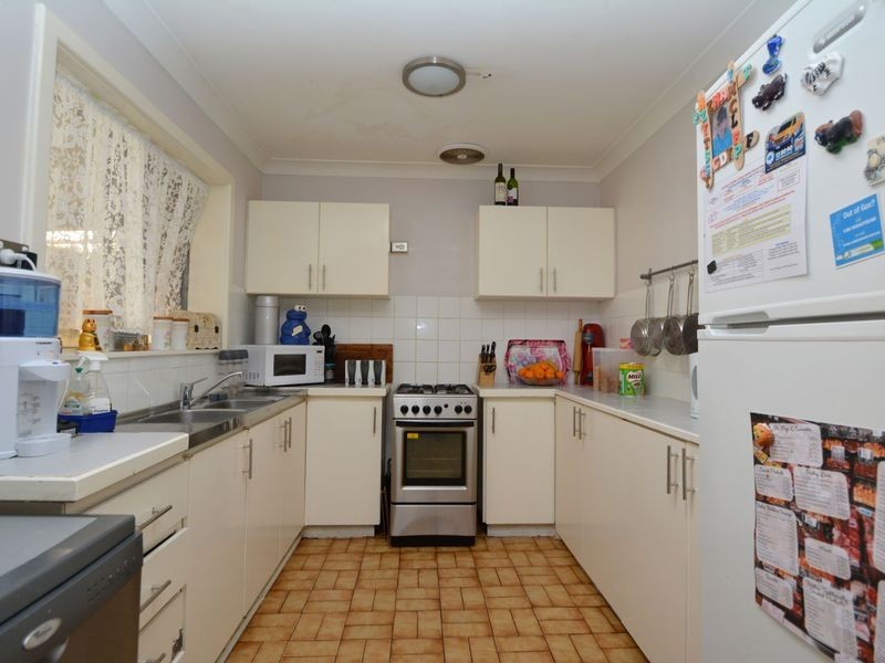 8 Mignon Court, Armadale WA 6112