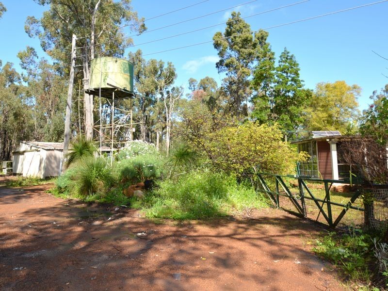 46 Saunders Way, Karragullen WA 6111