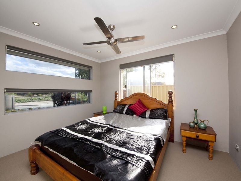 54 Verdant Crescent, Seville Grove WA 6112