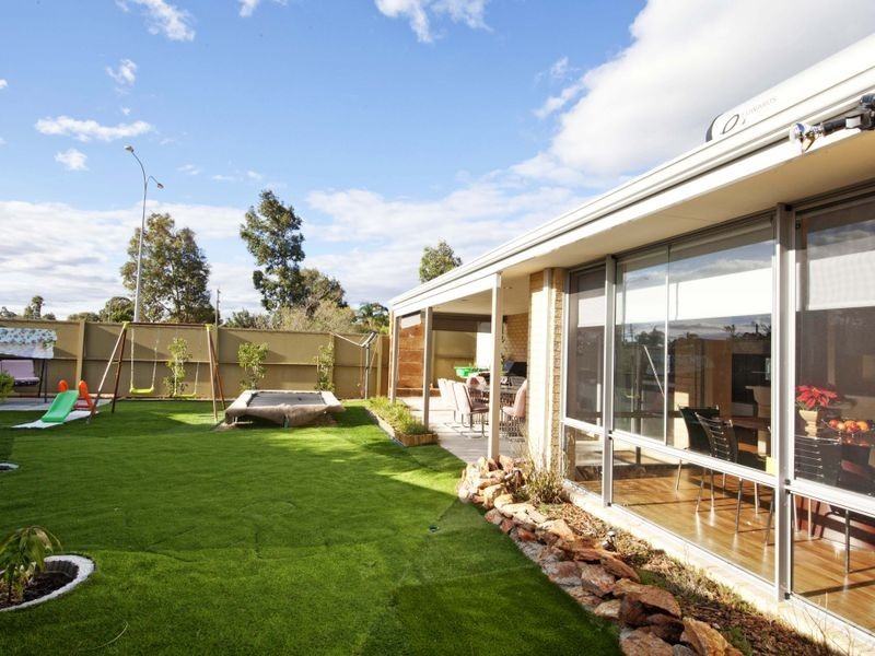 54 Verdant Crescent, Seville Grove WA 6112