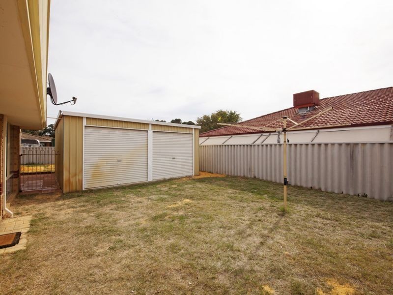 2 Brown Crescent, Seville Grove WA 6112