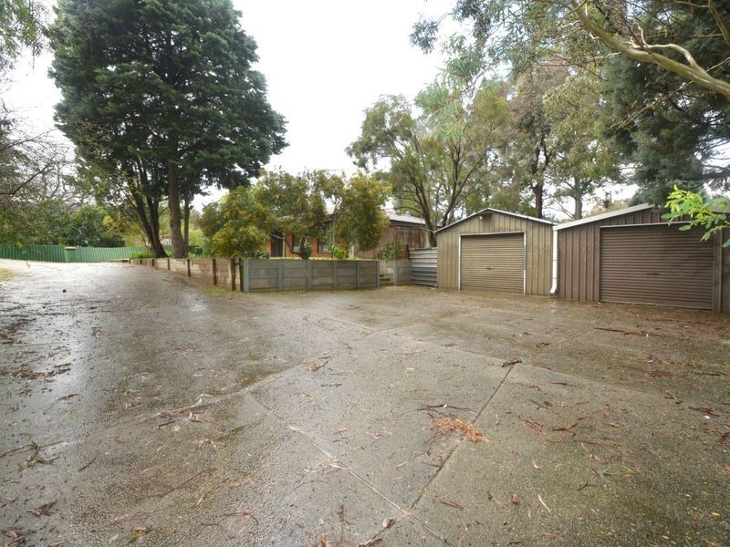 35 Gilwell Ave, Kelmscott WA 6111